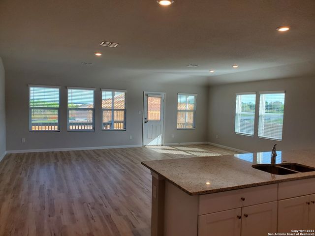 6120 TREADLE, New Braunfels, TX 78132
