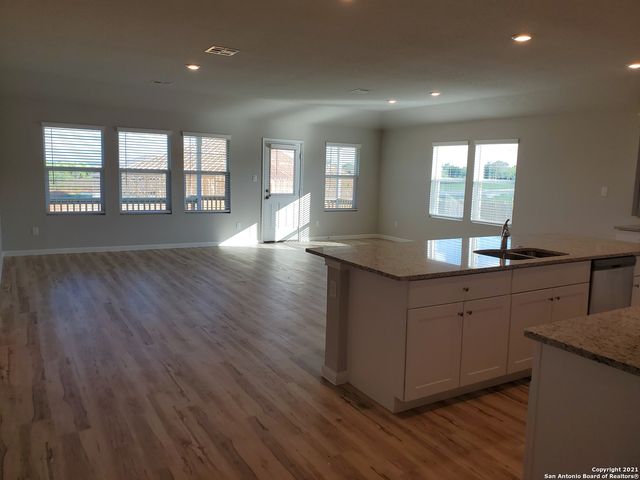6120 TREADLE, New Braunfels, TX 78132
