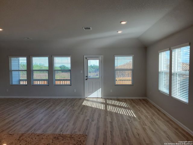 6120 TREADLE, New Braunfels, TX 78132