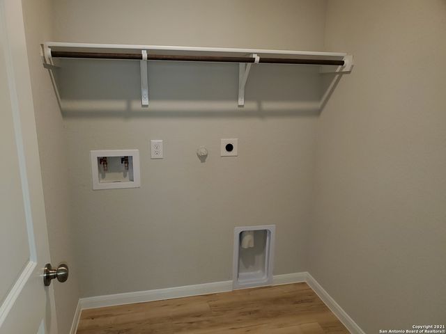 6120 TREADLE, New Braunfels, TX 78132