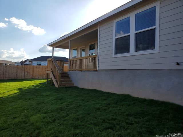 6120 TREADLE, New Braunfels, TX 78132