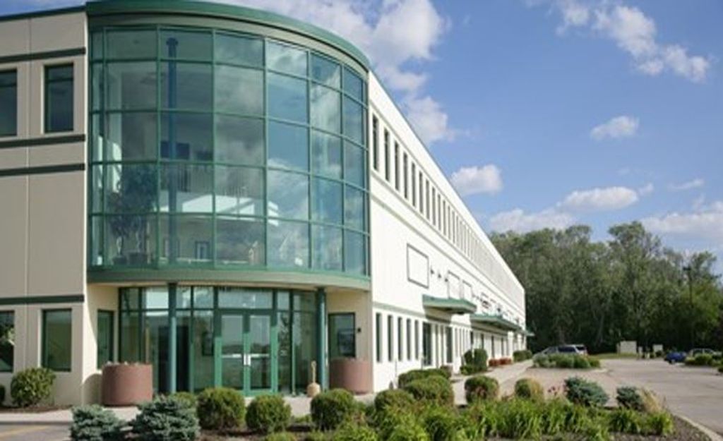 1095 PINGREE Road 220-221, Crystal Lake, IL 60014