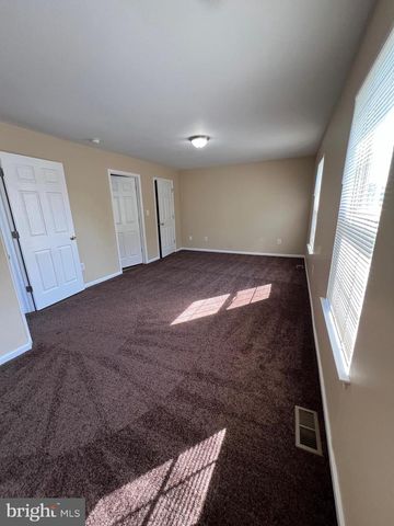 110 HIGH MEADOWS DR, Sicklerville, NJ 08081