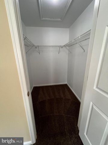 110 HIGH MEADOWS DR, Sicklerville, NJ 08081