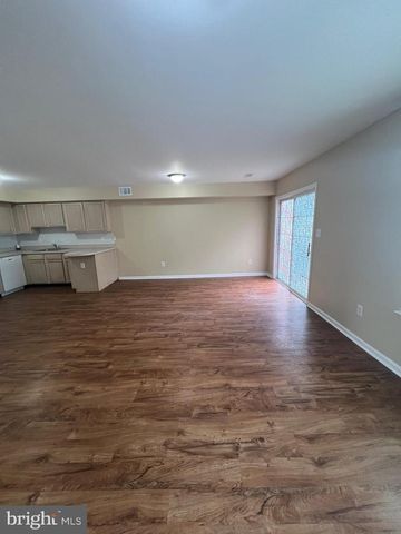110 HIGH MEADOWS DR, Sicklerville, NJ 08081