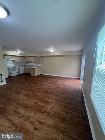 110 HIGH MEADOWS DR, Sicklerville, NJ 08081