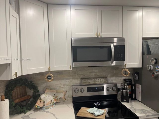 1401 SW 134th Way 305C, Pembroke Pines, FL 33027