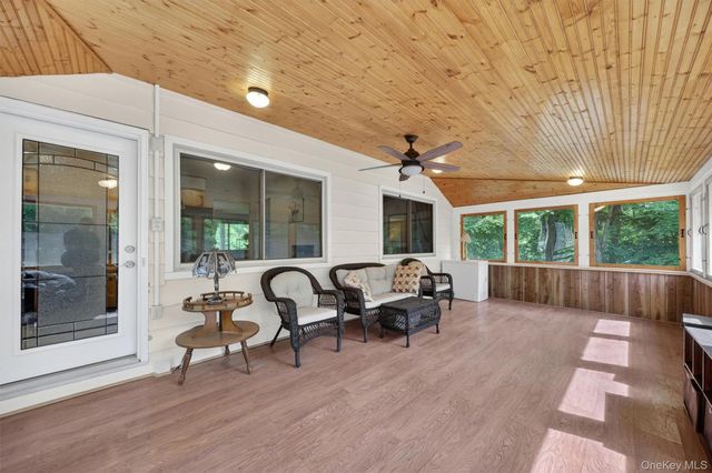 176 Gretna Woods Road, Pleasant Valley, NY 12569