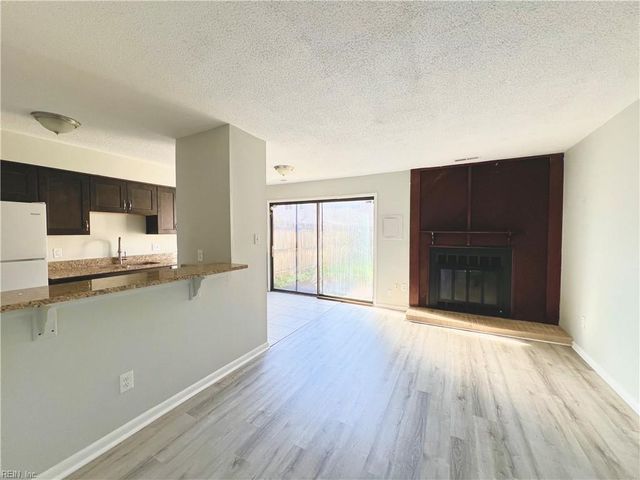 3657 Smokey Chamber DR, Virginia Beach, VA 23462