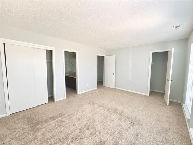 3657 Smokey Chamber DR, Virginia Beach, VA 23462