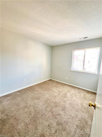 3657 Smokey Chamber DR, Virginia Beach, VA 23462