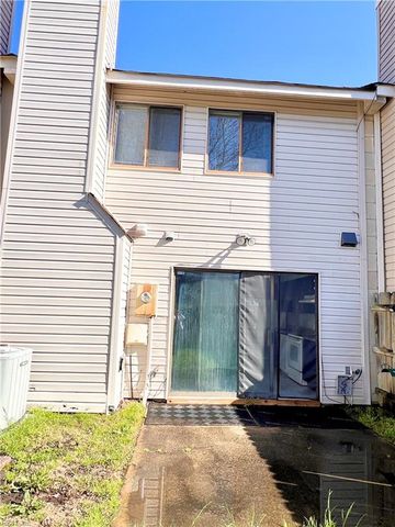 3657 Smokey Chamber DR, Virginia Beach, VA 23462