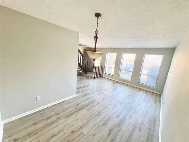 3657 Smokey Chamber DR, Virginia Beach, VA 23462