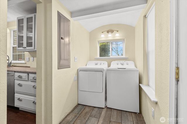 3417 E College Way, Mount Vernon, WA 98273