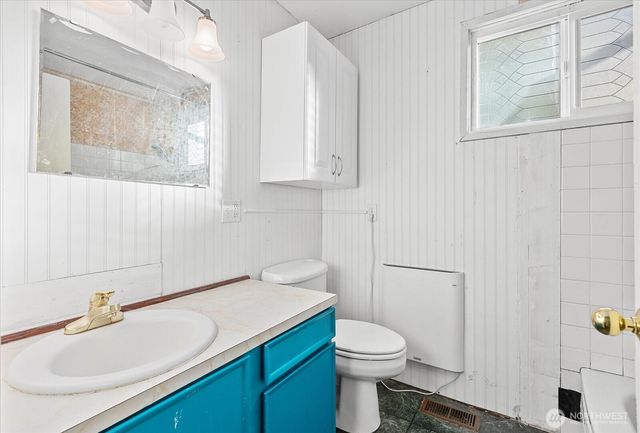 3417 E College Way, Mount Vernon, WA 98273