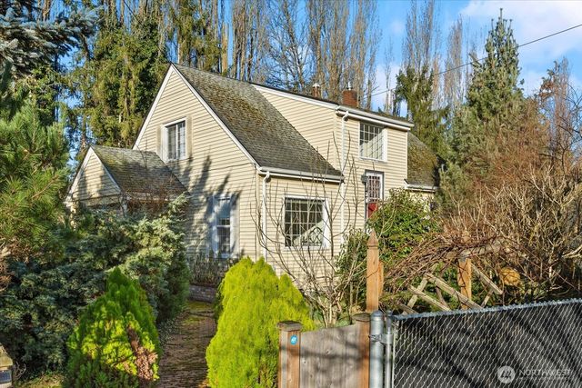 3417 E College Way, Mount Vernon, WA 98273