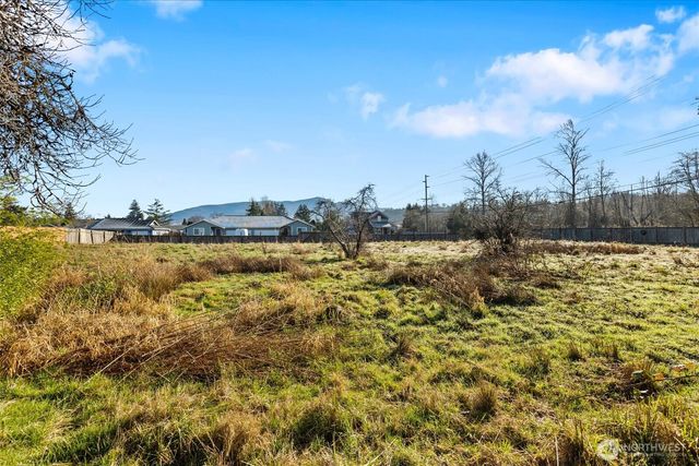 3417 E College Way, Mount Vernon, WA 98273