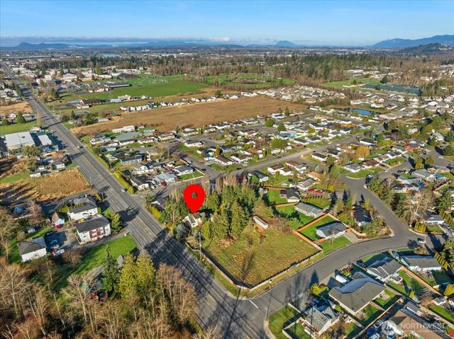 3417 E College Way, Mount Vernon, WA 98273