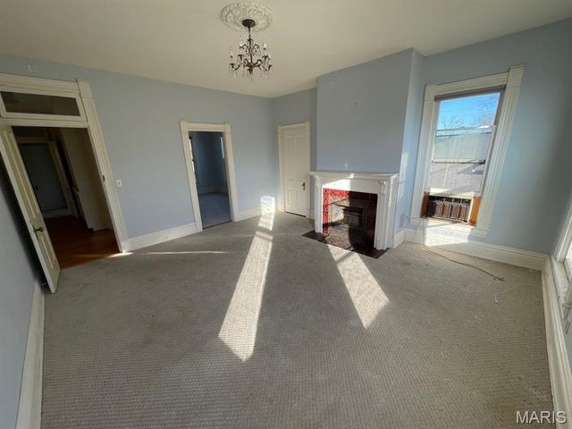 810 Grove Street, Alton, IL 62002