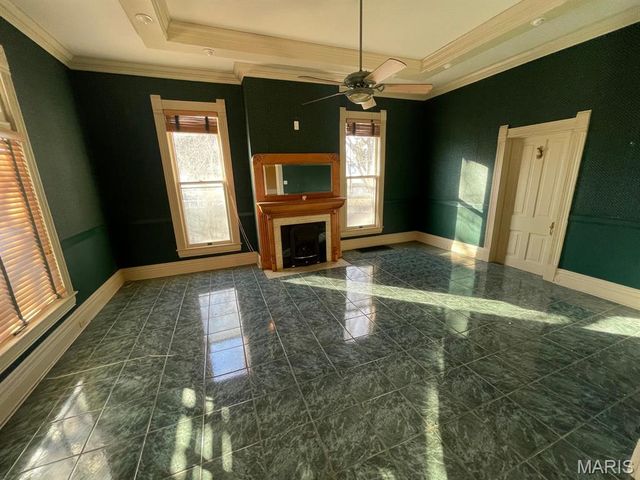 810 Grove Street, Alton, IL 62002