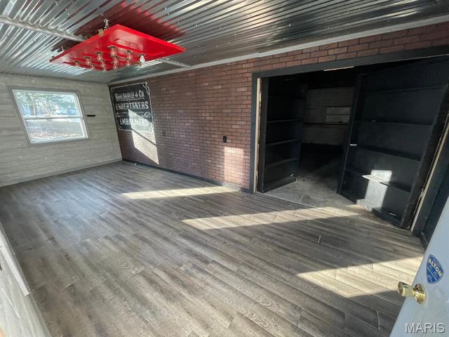 810 Grove Street, Alton, IL 62002