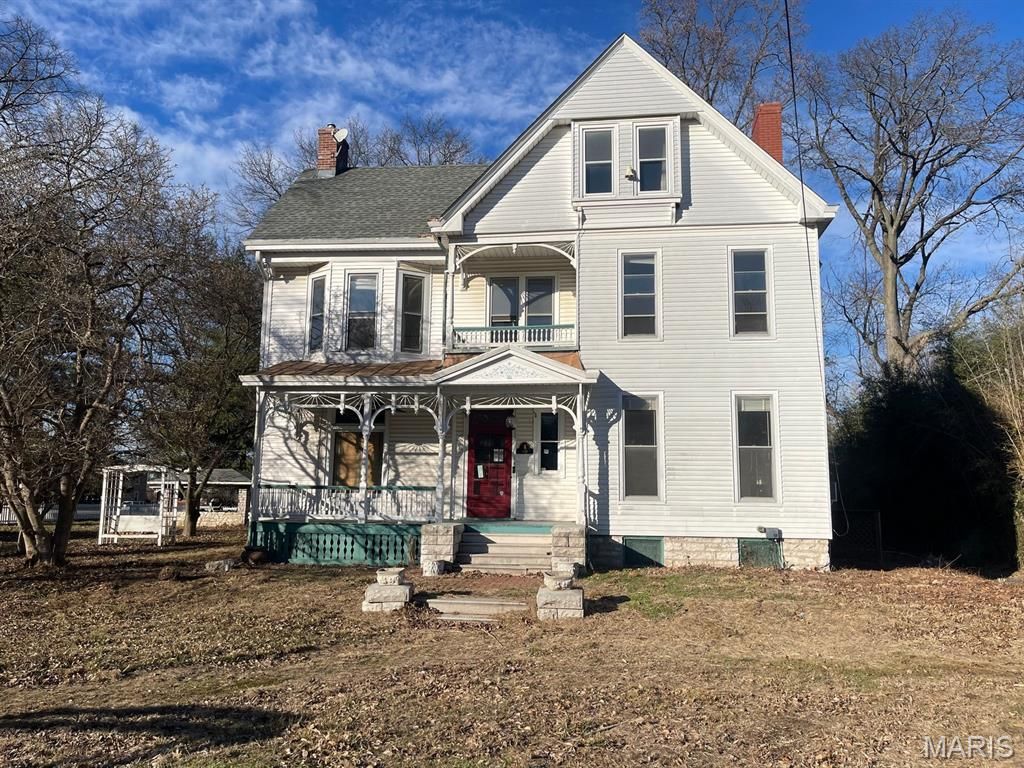 810 Grove Street, Alton, IL 62002