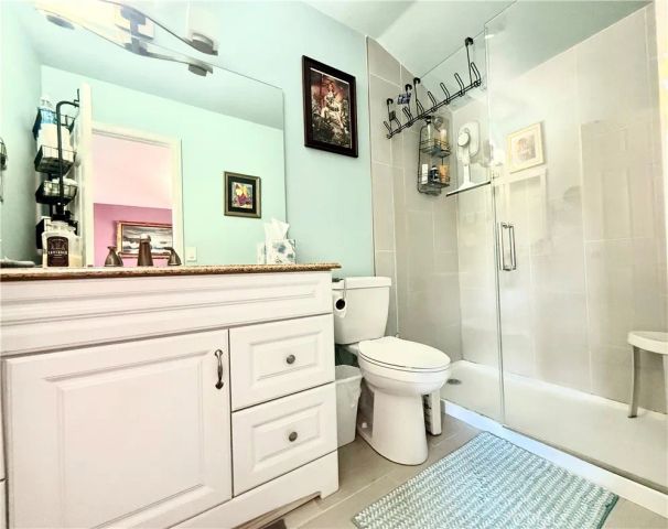 560 Rosewood Avenue, Camarillo, CA 93010