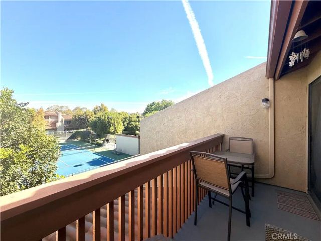 560 Rosewood Avenue, Camarillo, CA 93010