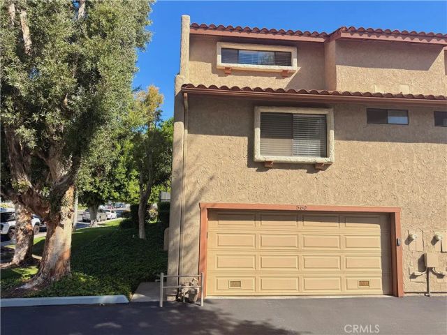 560 Rosewood Avenue, Camarillo, CA 93010