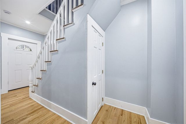 12 Howard St, Lynn, MA 01902