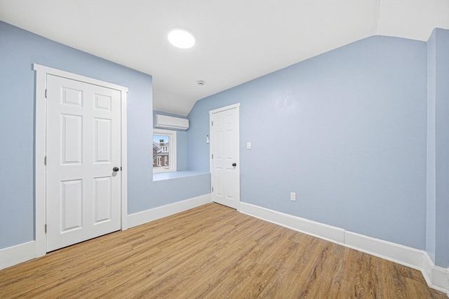 12 Howard St, Lynn, MA 01902
