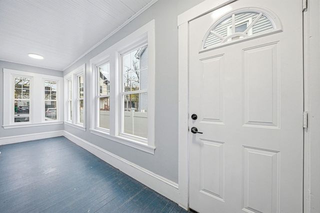 12 Howard St, Lynn, MA 01902