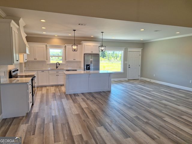4421 Altamaha School Rd, Baxley, GA 31513