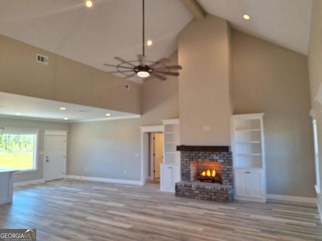 4421 Altamaha School Rd, Baxley, GA 31513