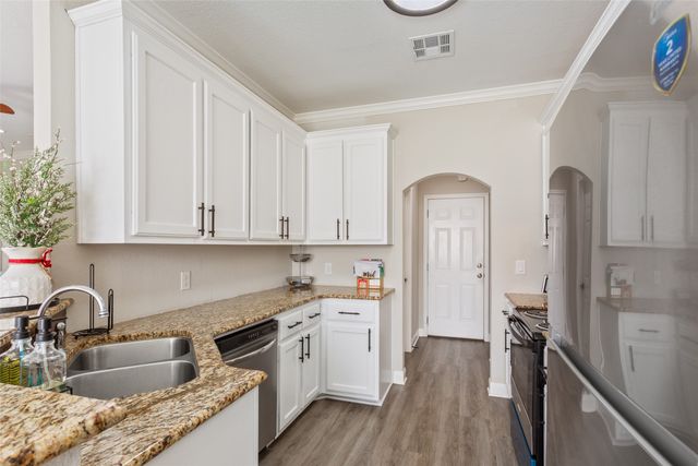 187 Ashland Drive, Woodway, TX 76712