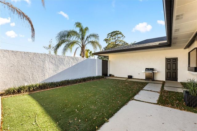 2539 SWEETWATER COUNTRY CLUB DRIVE, Apopka, FL 32712