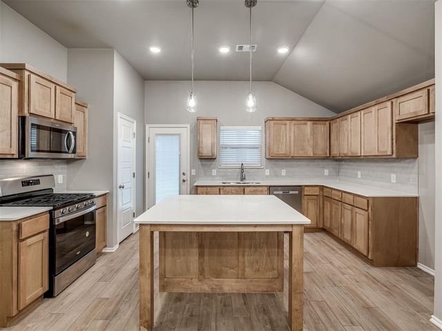 17609 Boling Farm Road, Edmond, OK 73012