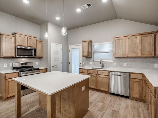 17609 Boling Farm Road, Edmond, OK 73012