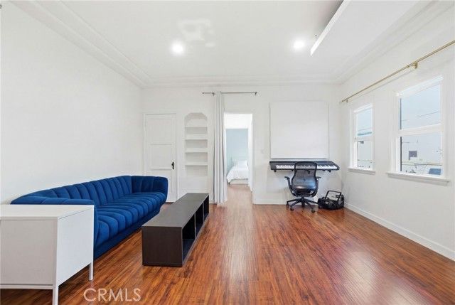 5084 Lemon Grove, Los Angeles, CA 90029