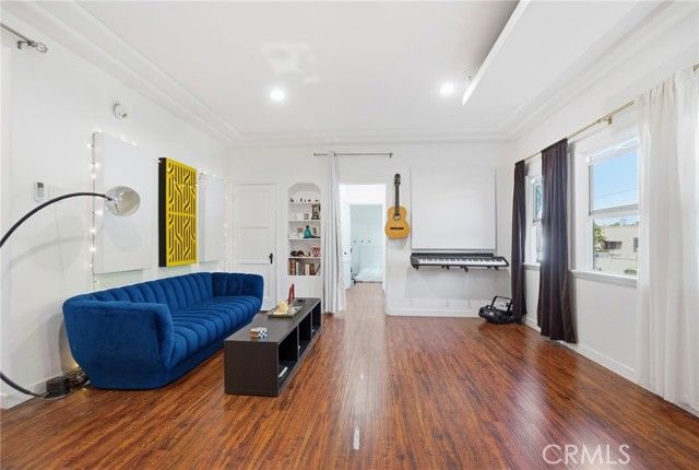 5084 Lemon Grove, Los Angeles, CA 90029