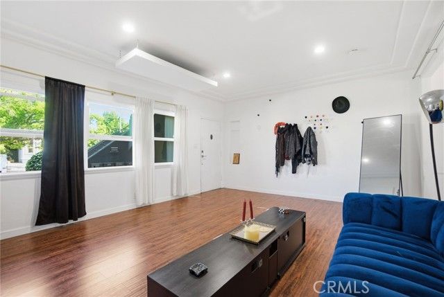 5084 Lemon Grove, Los Angeles, CA 90029