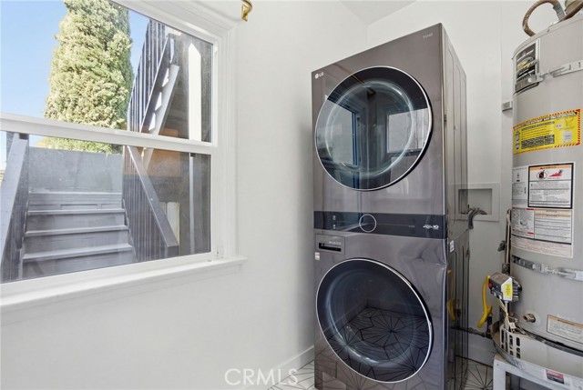 5084 Lemon Grove, Los Angeles, CA 90029