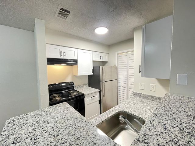 238 AFTON SQUARE 106, Altamonte Springs, FL 32714