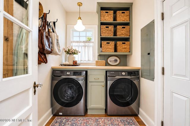 53 W 10TH Street, Jacksonville, FL 32206