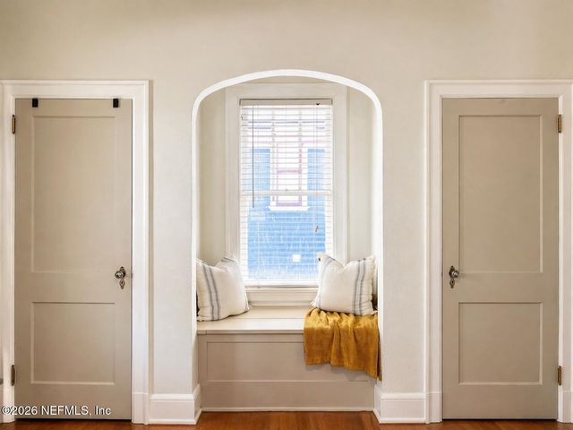 53 W 10TH Street, Jacksonville, FL 32206