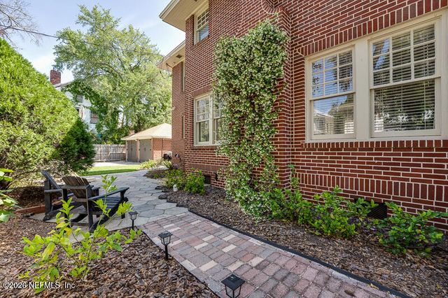 53 W 10TH Street, Jacksonville, FL 32206