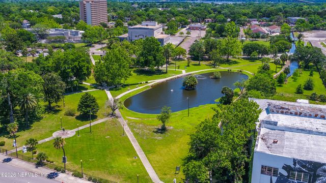 53 W 10TH Street, Jacksonville, FL 32206