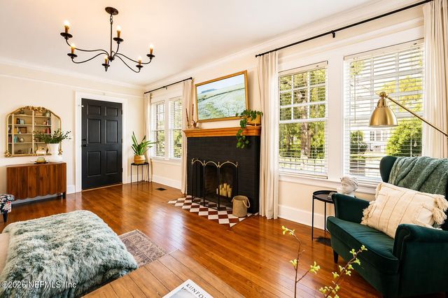 53 W 10TH Street, Jacksonville, FL 32206