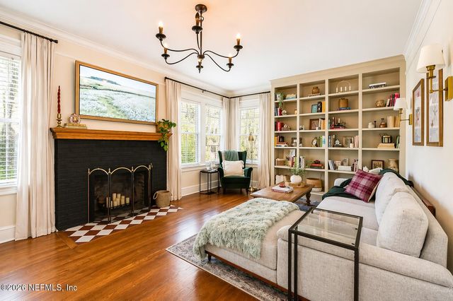 53 W 10TH Street, Jacksonville, FL 32206