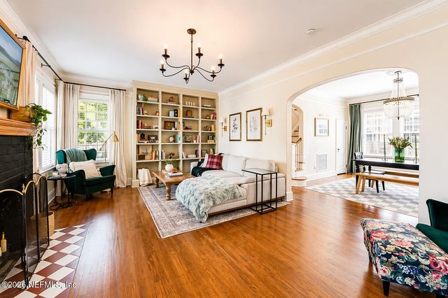 53 W 10TH Street, Jacksonville, FL 32206